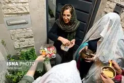 تصاویری جالب از رسم دیرینه قاشق‌زنی در تهران