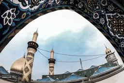 عکس / نمایی بسیار زیبا از گنبد و گلدسته های حرم علمدار کربلا (ع)