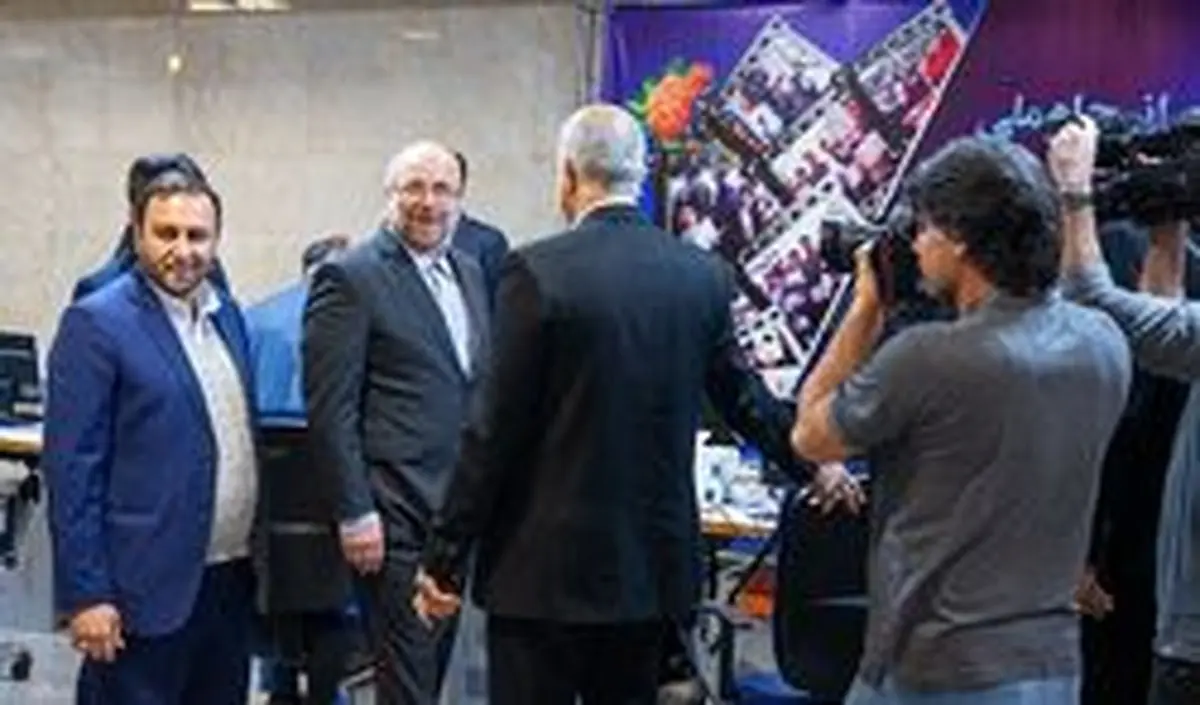 دود سفید از اردوگاه اصولگرایی بالا نمی‌آید / ساز اختلاف بین قالیباف، احمدی‌نژاد و پایداری‌ها کوک شده!