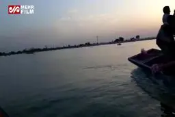 ببينيد: برپایی عروسی در مناطق سیل‌زده