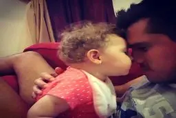 هافبک سابق پرسپولیس در کنار فرزندش