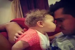 هافبک سابق پرسپولیس در کنار فرزندش