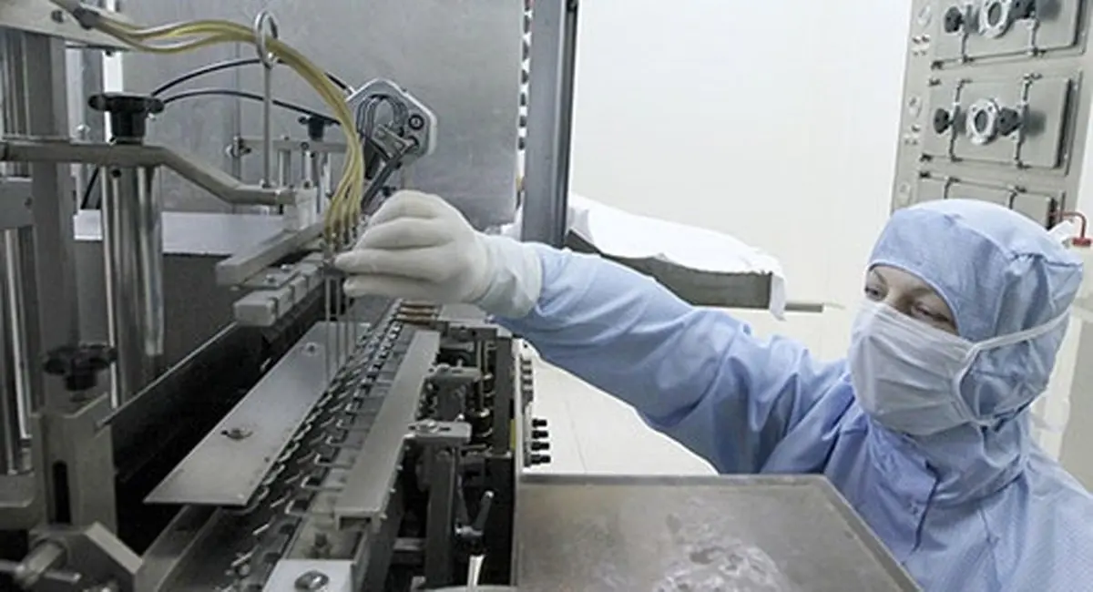 پوتین اعلام کرد: روسیه واکسن ابولا را ساخته است/احتمال استفاده برای ایدز