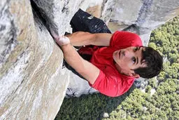 خطرناکترین صعود تاریخ بدون طناب! +تصاویر