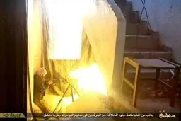 زنگ خطر فاجعه انسانی داعش در یرموک/ جان هزاران شهروند فلسطینی و سوری در خطر است+عکس