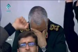 عکس/ گریه سردار قاسم سلیمانی هنگام سخنرانی رهبر انقلاب