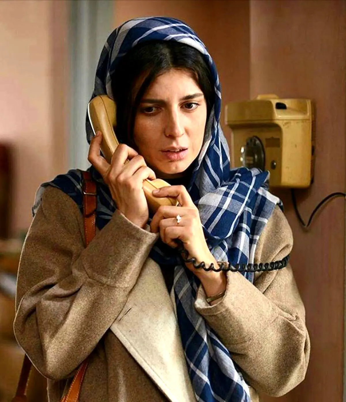 ليلا حاتمى در نمايى از فيلم سينمايى "بمب"/عکس