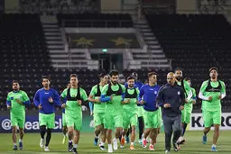 عکس تمرین آبی ها قبل از مصاف سخت