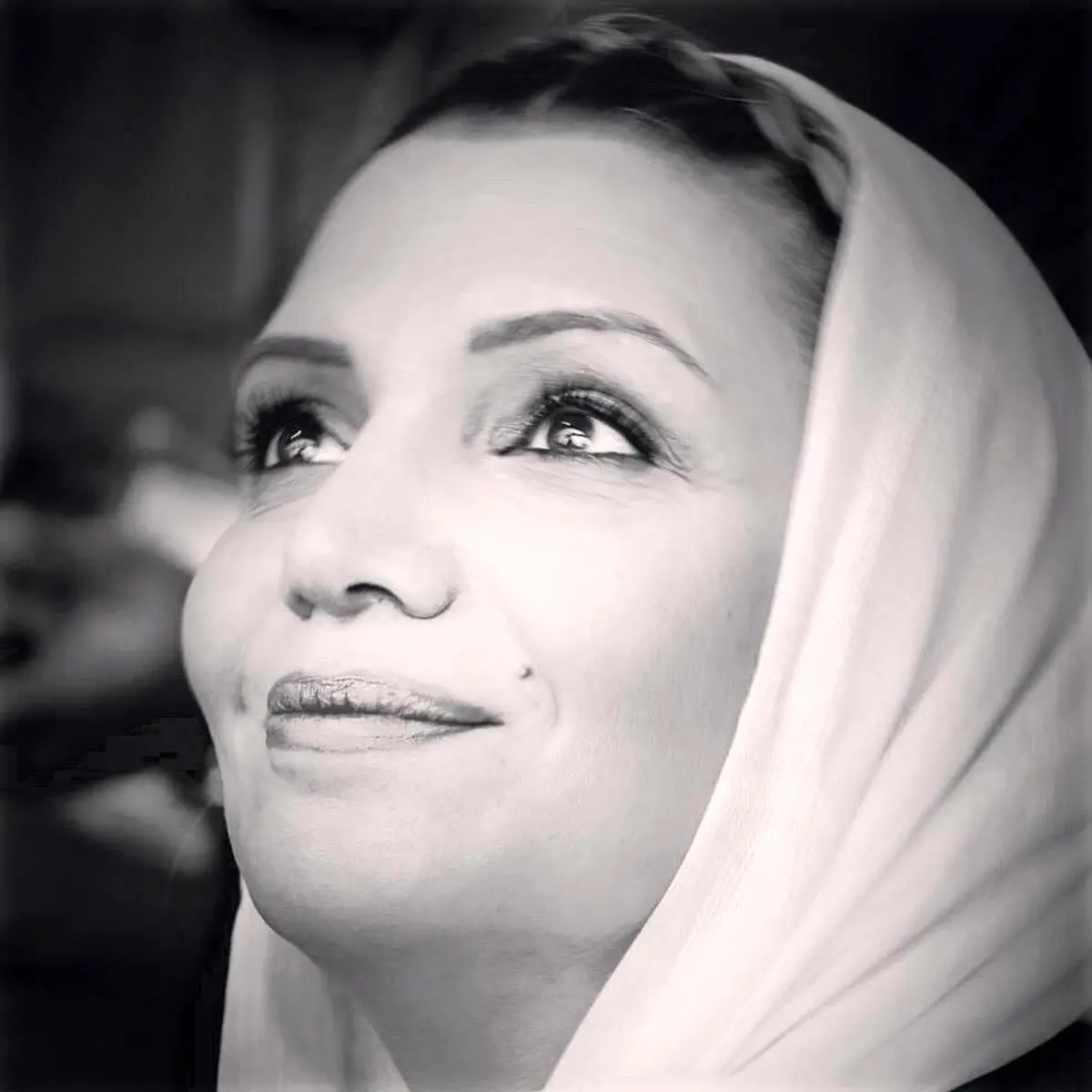 نگاه امیدوارانه الهام پاوه نژاد + عکس