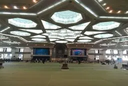 اقدام جالب در اولین نمازجمعه امام جمعه جدید / عکس