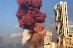 ادعاهای العرب درمورد انفجار بیروت: وجود رنگ های مختلف در لابلای دودها نشانه چیست؟