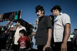 بازار شلوغ افغان ها در حاشیه مشهد/عکس