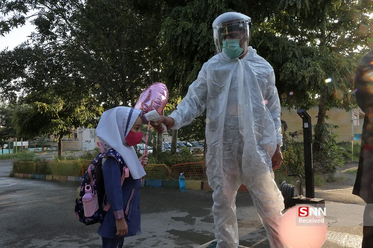 تست کرونای دانش آموزان قبل از ورود به مدارس + عکس