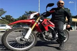 وقتی مجیدسوزوکی پلیس می‌شود/عکس