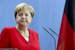 نخستین حضور صدر اعظم آلمان در اردوگاه آشوویتس