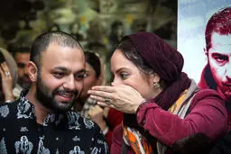 حرف‌های درگوشی مهناز افشار و صابر ابر/ عکس