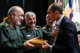 تصاویر / مراسم رونمایی از ۹۰ اثر اسنادی و پژوهشی دفاع مقدس