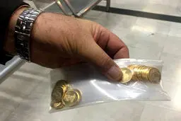 دو پایان‌بندی برای داستان این روزهای سکه