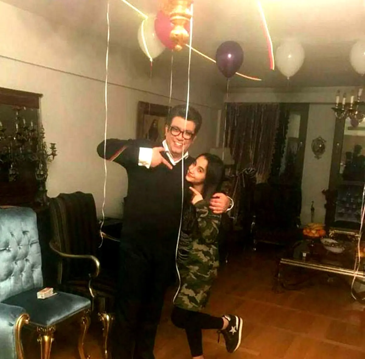 تصویری از رضا رشیدپور در کنار دخترش، هلن