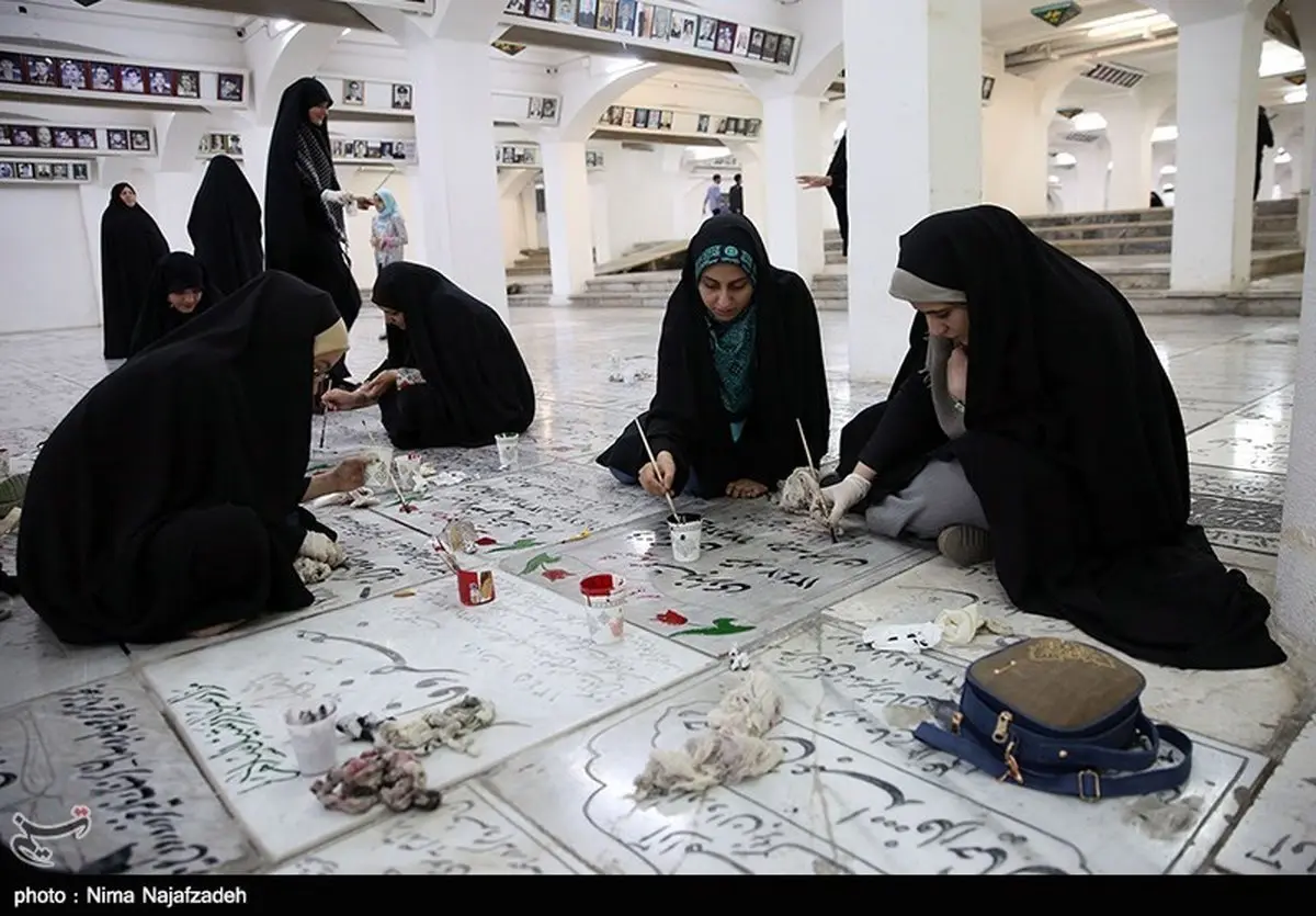 تصاویری از غبار روبی و رنگ آمیزی مزار شهدا