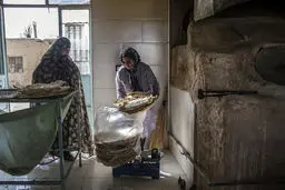 تصاویر/ نانوایی خانم‌ها در خمین