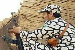 لباس‌های عجیب و غریب نظامیان سعودی!/ عکس