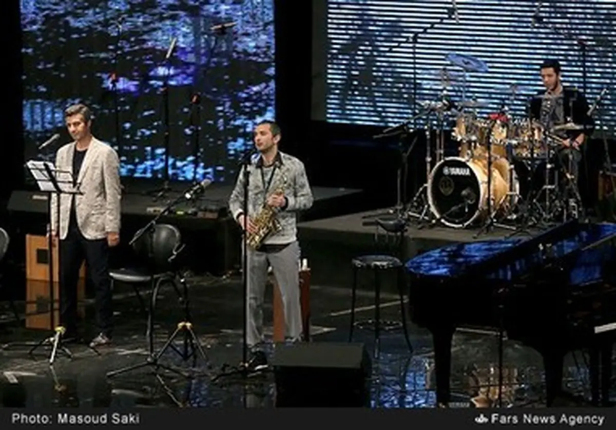 حاشیه‌های تصویری کنسرت بابک جهانبخش، گروه دنگ شو و رسیتال فلوت و پیانوی ایران و اتریش در جشنواره موسیقی فجر