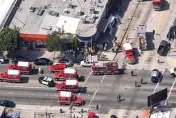 تصاویر | تصادف شدید یک خودرو با مشتری‌های رستوران در لس‌آنجلس