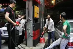 فروش بنزین با دبه ممنوع ! + جزئیات