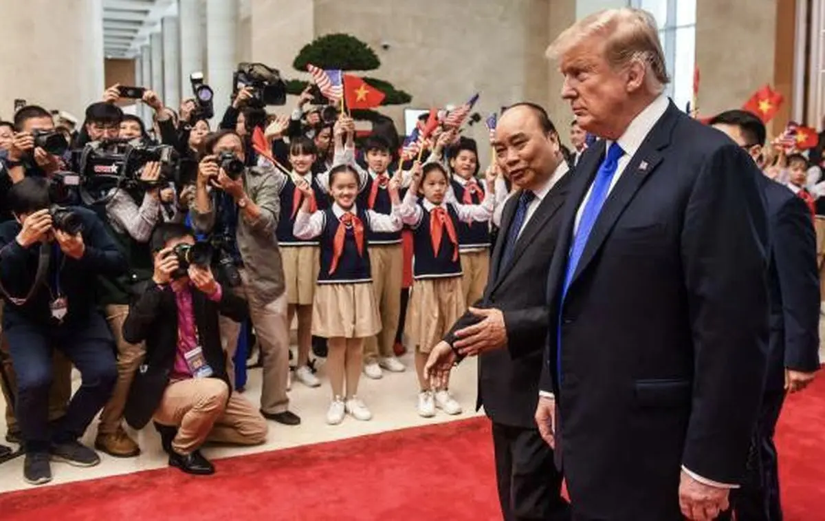 ترامپ وارد ویتنام شد/تصاویر