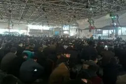 مصلای دانشگاه تهران مملو از جمعیت/عکس