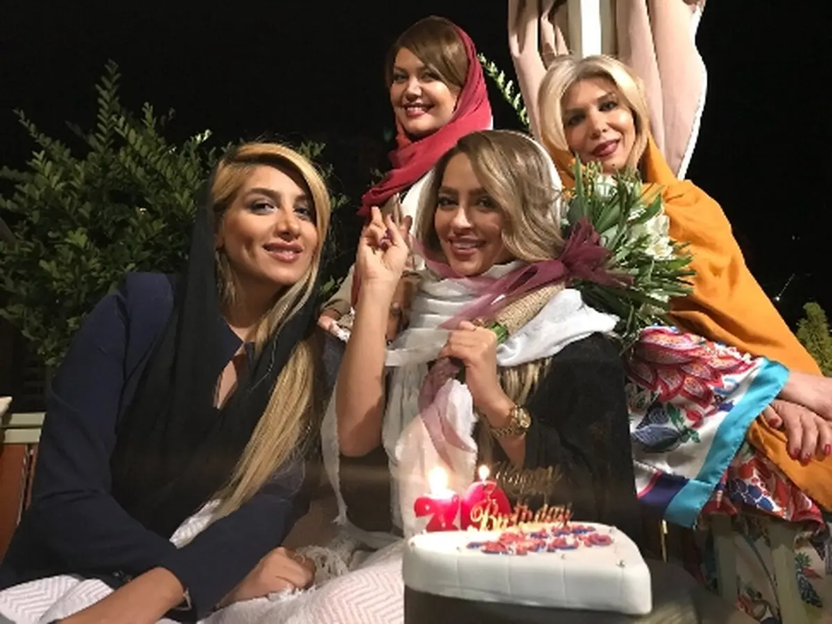 غافلگیری سمانه پاکدل توسط دوستانش در تولد 30 سالگی اش! عکس