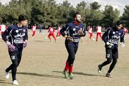 کدام دروازه‌بان پرسپولیس مقابل سپاهان بازی می‌کند؟