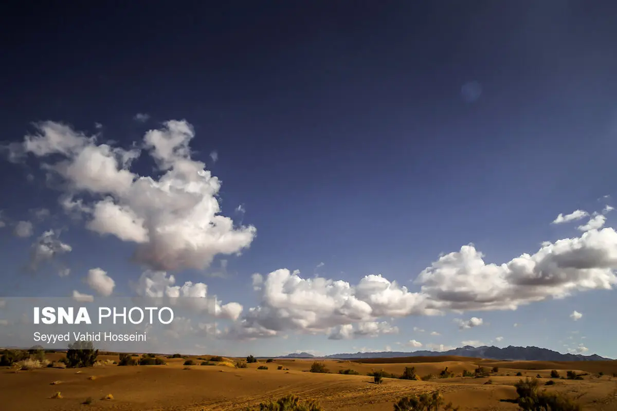 تصاویر: خودنمایی ابرها در دل کویر
