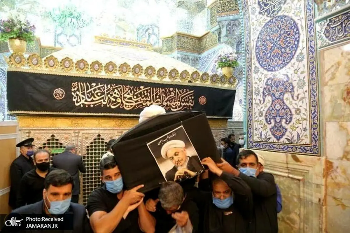 پیکر حضرت آیت الله صانعی در حرم حضرت معصومه (س)