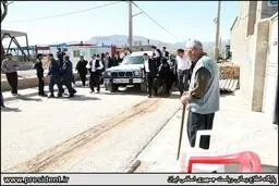 تصاویر حاشیه ای دیدنی از بازدید روحانی از مناطق زلزله زده کرمانشاه