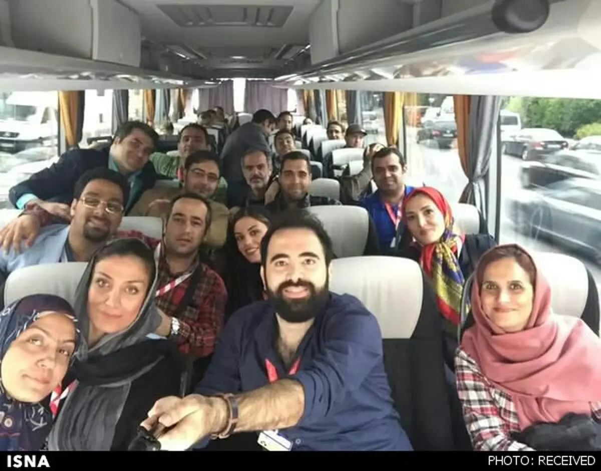 عکس سلفی خبرنگاران ایرانی پس از توافق