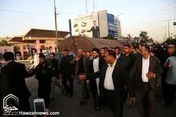 پیاده روی عمار حکیم در مسیر کاظمین/عکس