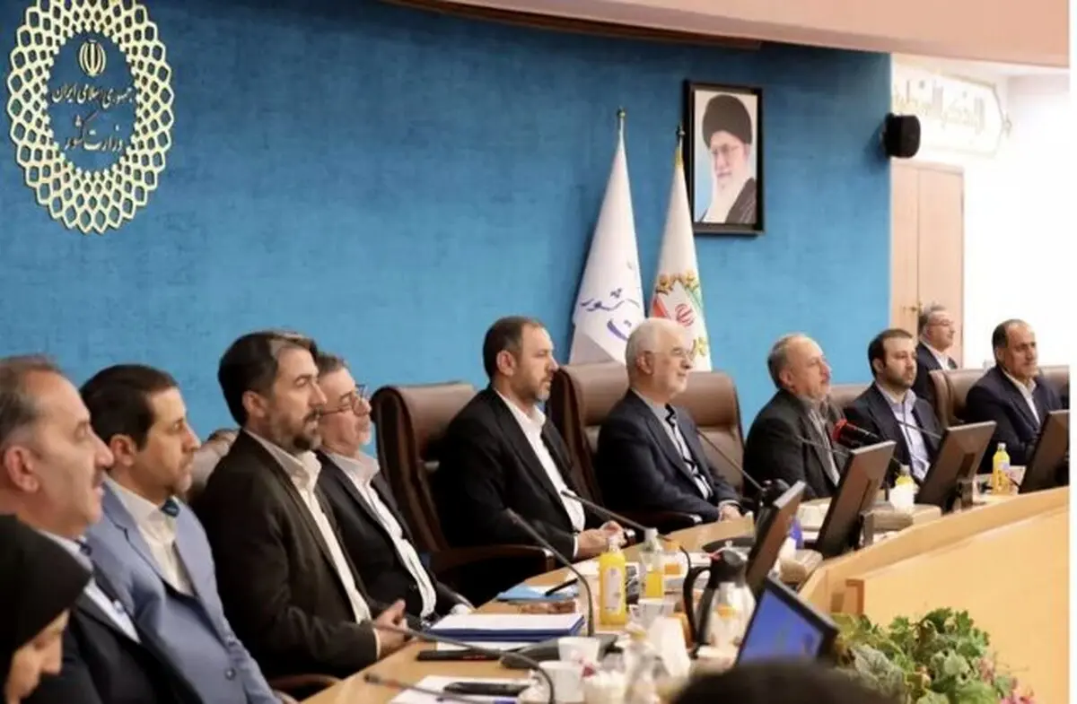 وزیر کشور: نیازمند جذب سرمایه‌گذاری داخلی و خارجی هستیم