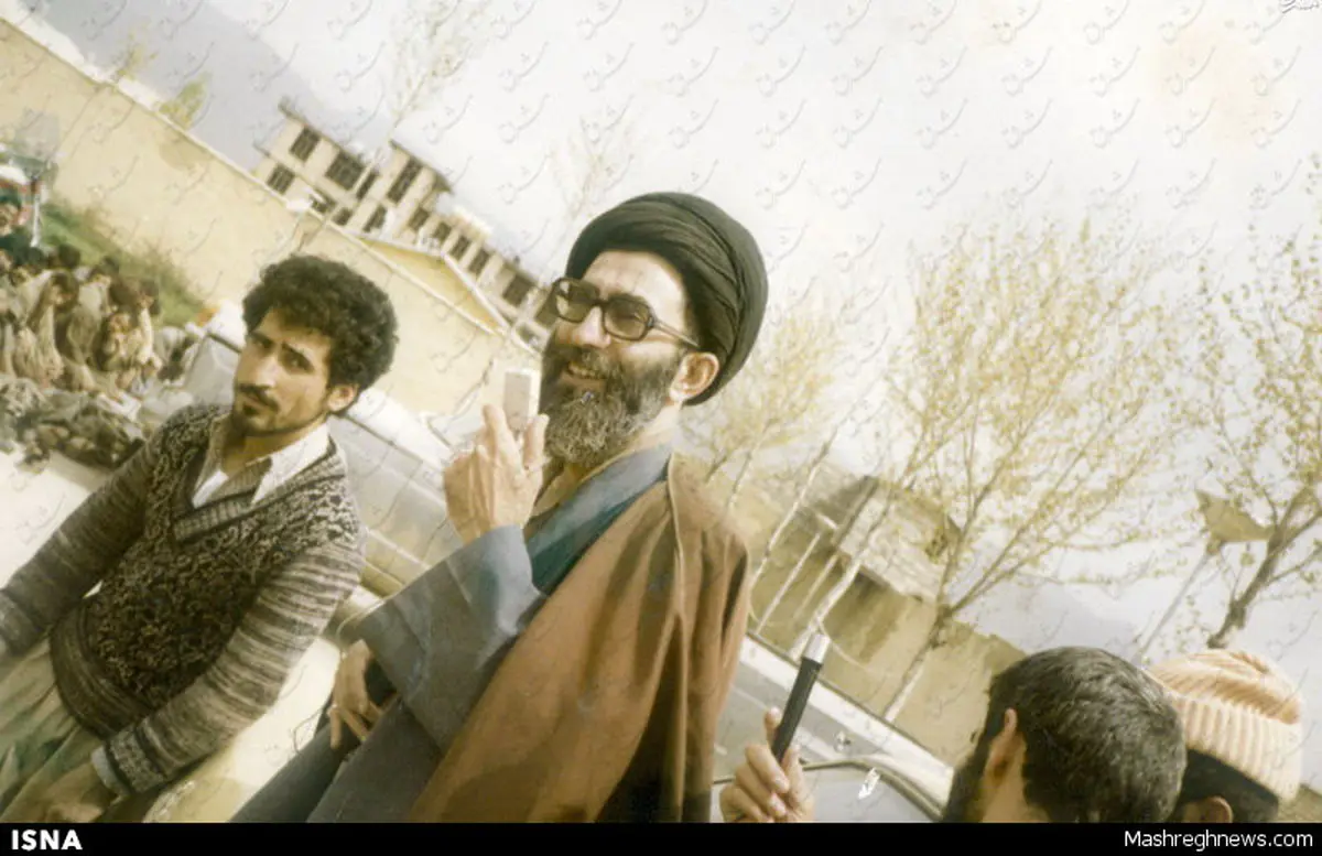 عکسی کمتر دیده‌ شده از رهبر انقلاب