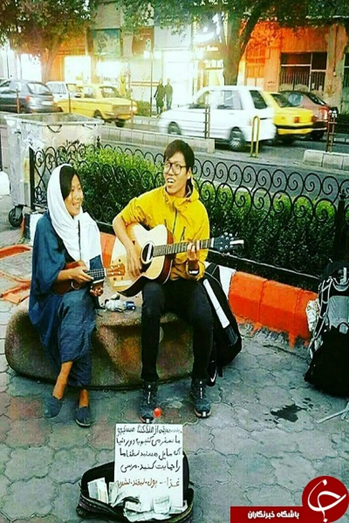 ابتکار یک زوج هنگ کنگی در تبریز برای تامین هزینه سفر/عکس