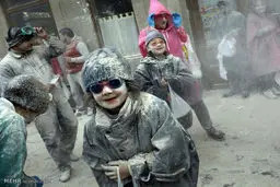 جنگ با آرد در جشنواره شینزو دی لیمیا/تصاویر