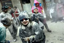 جنگ با آرد در جشنواره شینزو دی لیمیا/تصاویر