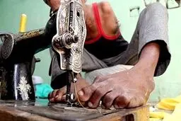 شغل متفاوت یک مرد هندی+عکس