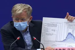 مشاور سازمان جهانی بهداشت خبر داد: موج دوم بازگشت کرونا در چین!