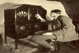 قدیمی ترین عکس از اولین تلویزیون جهان/ عکس