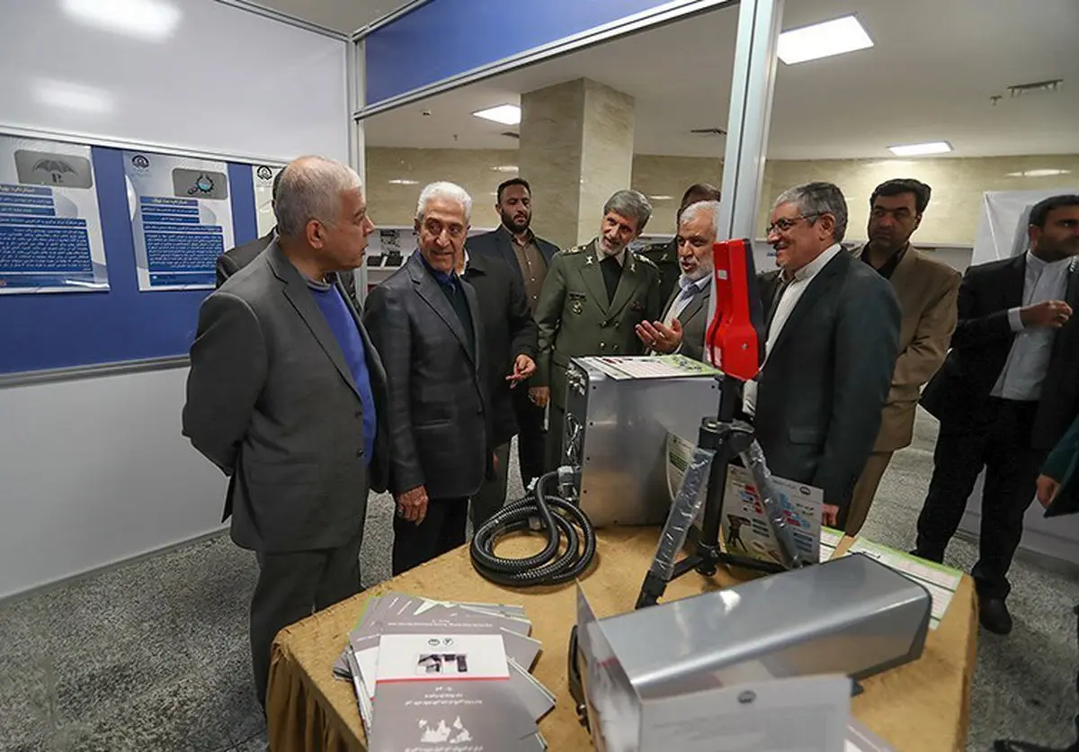 تصاویر / وزیر دفاع و رونمایی از ۱۰دستاورد فناورانه