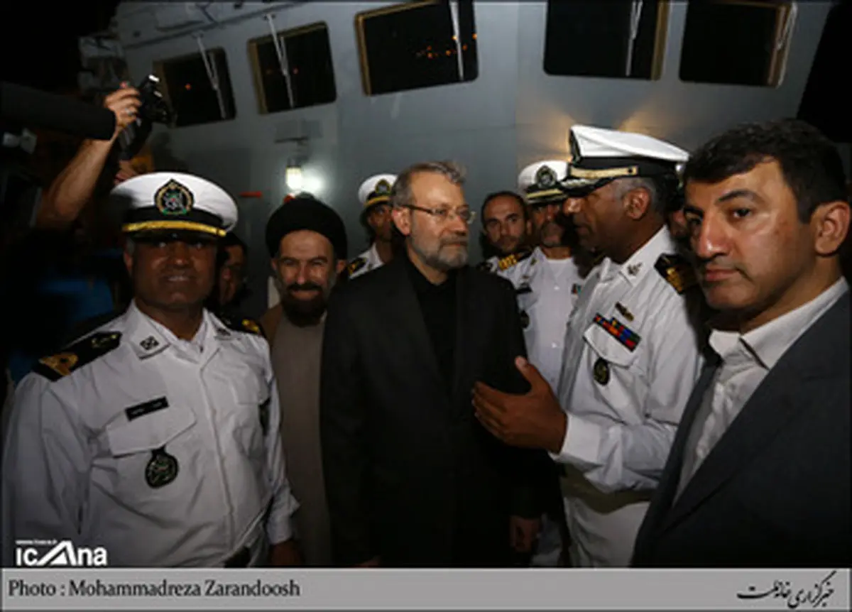 بازدید دکتر لاریجانی از ناوشکن‌های جماران و بوشهر مستقر در سواحل جیبوتی/ تصاویر