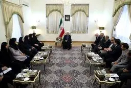 روحانی با گروهی از مدیران، مهندسان و متخصصین وزارت نفت دیدار کرد