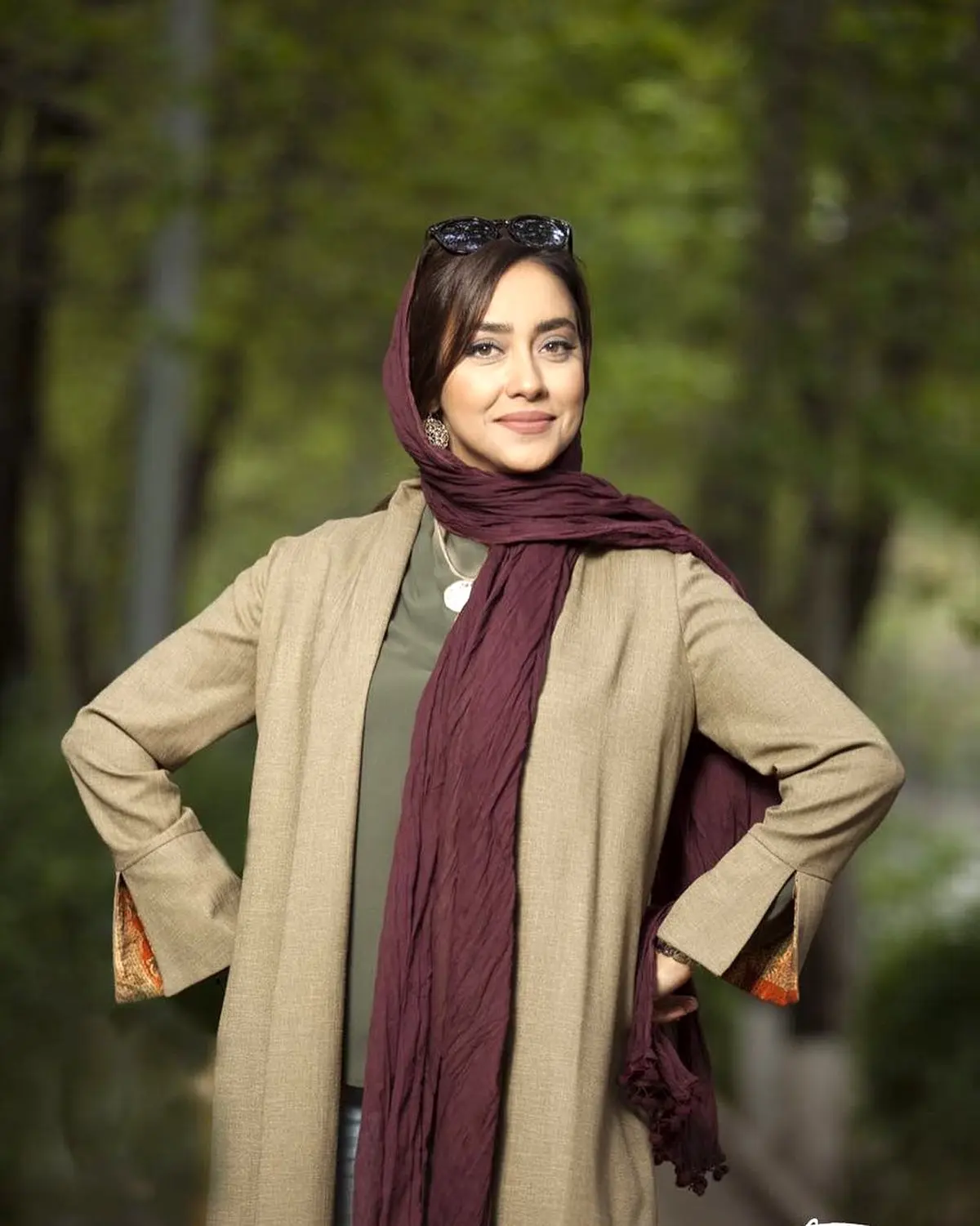 پوزیشن بامزه بهاره کیان افشار + عکس